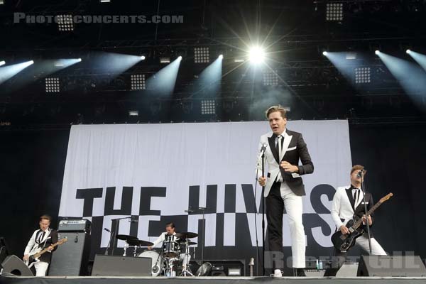 THE HIVES - 2018-06-17 - BRETIGNY-SUR-ORGE - Base Aerienne 217 - Main Stage - Per Almqvist - Niklas Almqvist - Arne Christian Jääskeläinen - Karl Johan Marcus Gustavsson